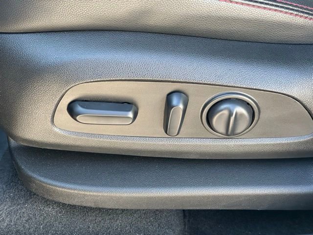 Used 2022 Chevrolet Equinox RS w/ RS Leather Package image 28