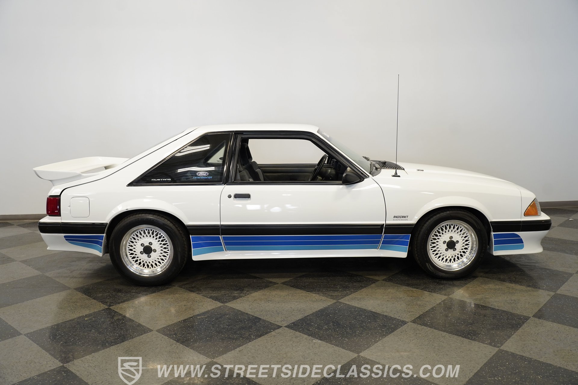 Used 1987 Ford Mustang LX RWD image 15
