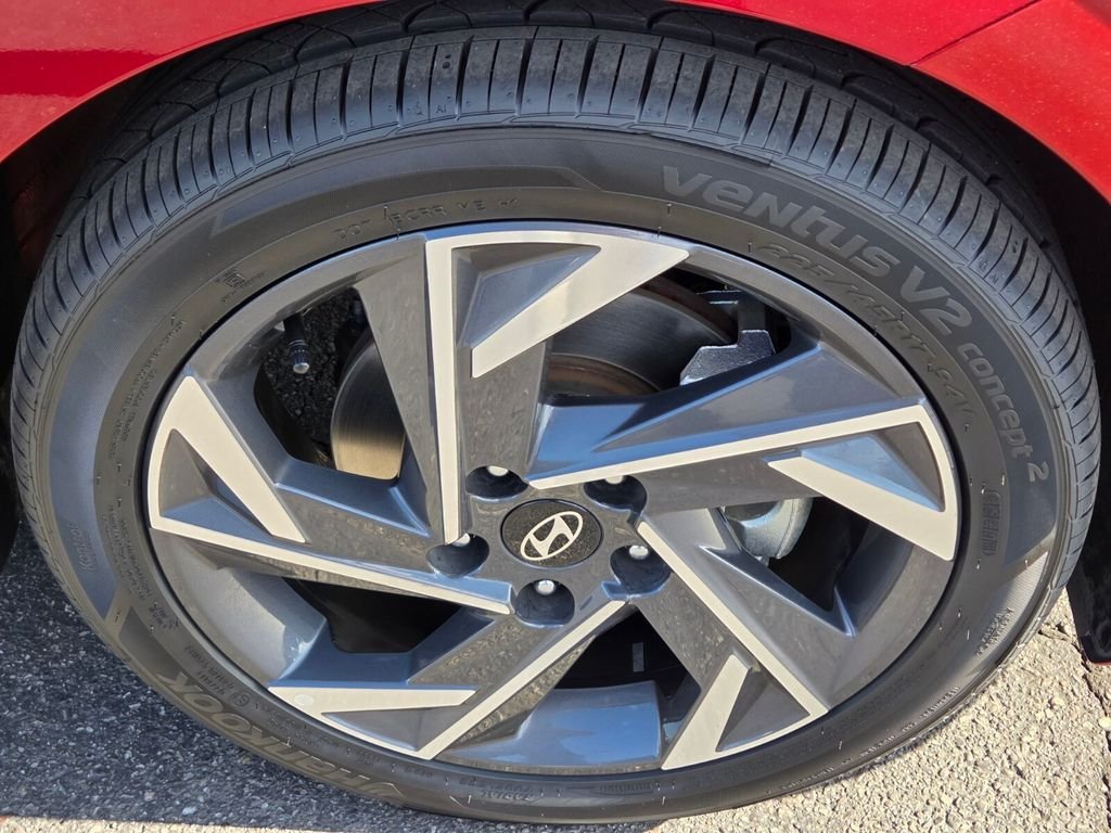Used 2025 Hyundai Elantra SEL FWD image 9