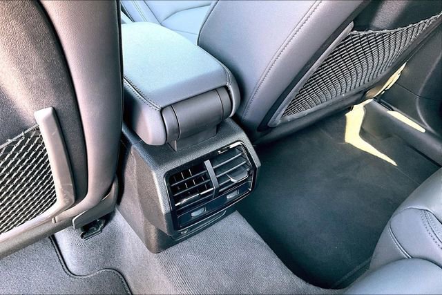 Used 2025 Audi Q3 2.0T Premium Plus w/ Premium Plus Package AWD/4WD image 25