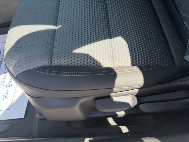 New 2026 Chevrolet Trax LT FWD image 18