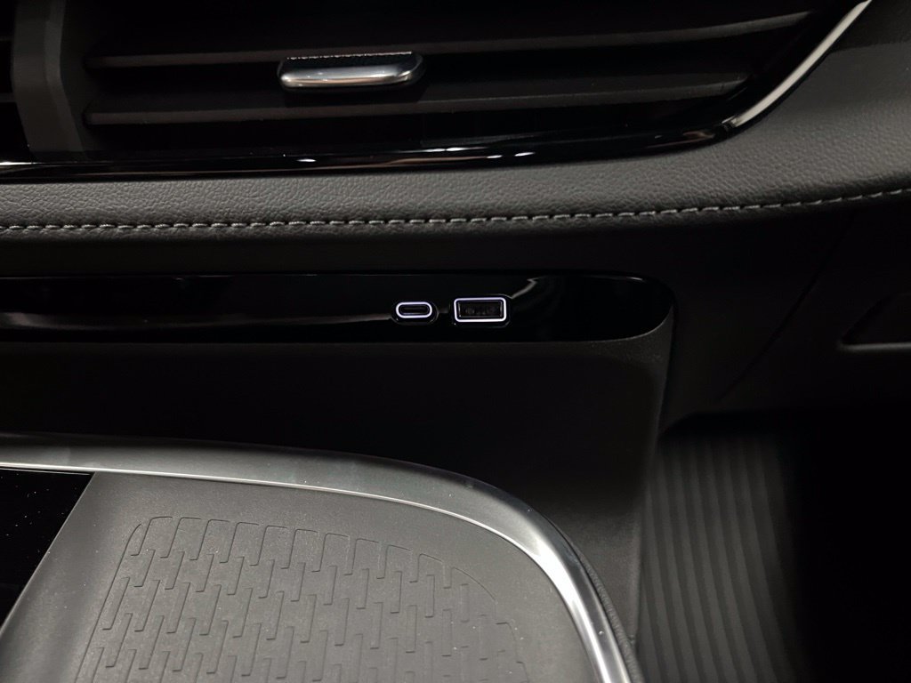 New 2026 Buick Enclave Sport Touring w/ Power Package FWD image 23