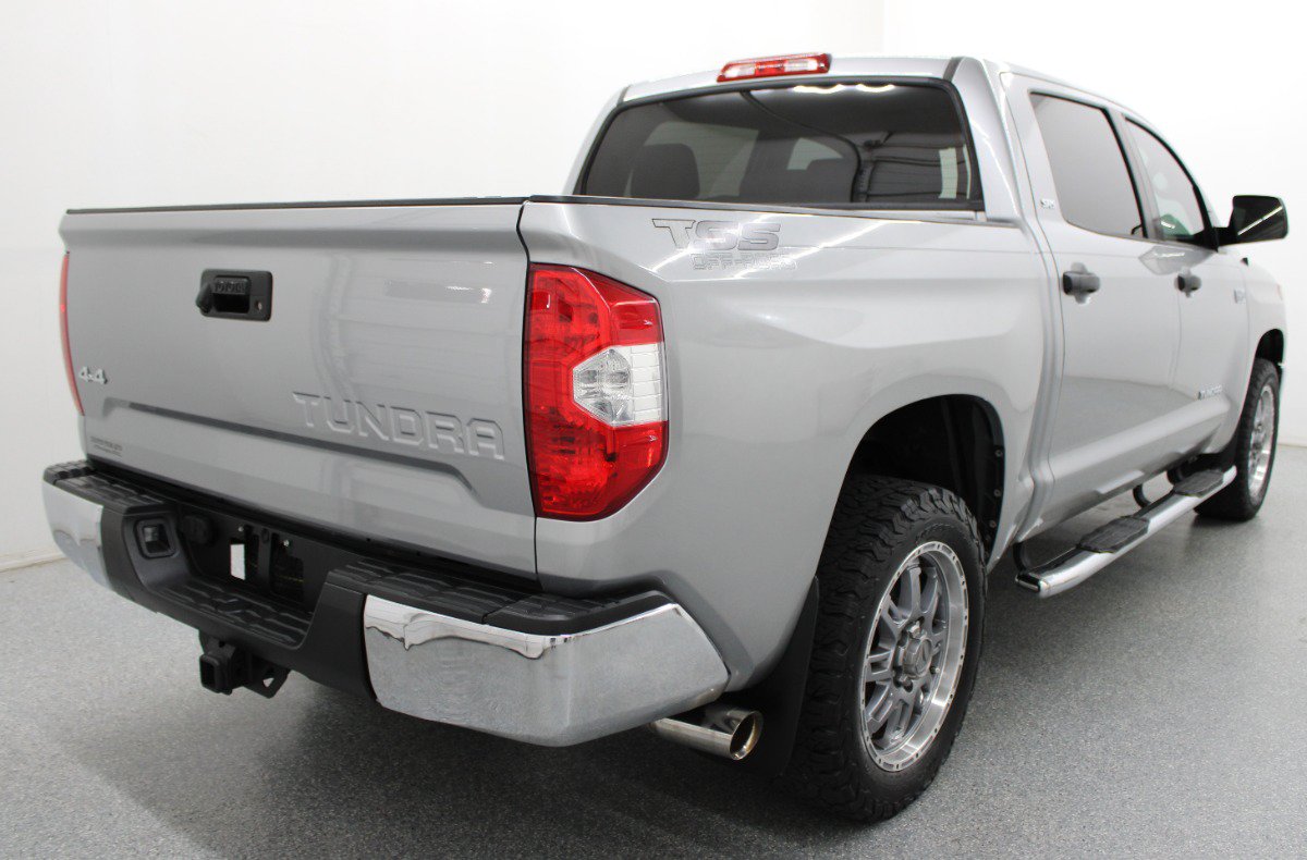 Used 2018 Toyota Tundra SR5 w/ SR5 Upgrade Package AWD/4WD image 5