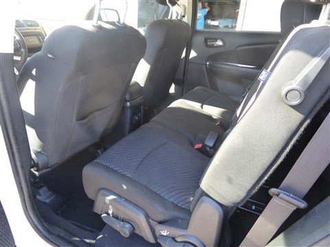 Used 2017 Dodge Journey SE w/ Flexible Seating Group image 16