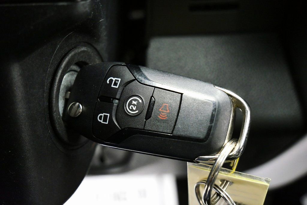 Used 2018 Ford F150 XLT w/ Equipment Group 302A Luxury image 26