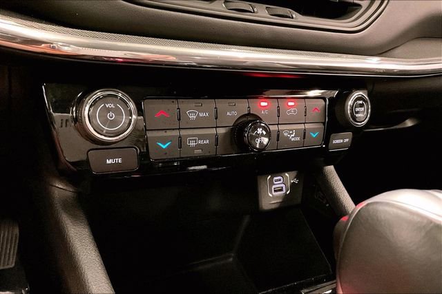 Used 2023 Jeep Compass High Altitude image 30