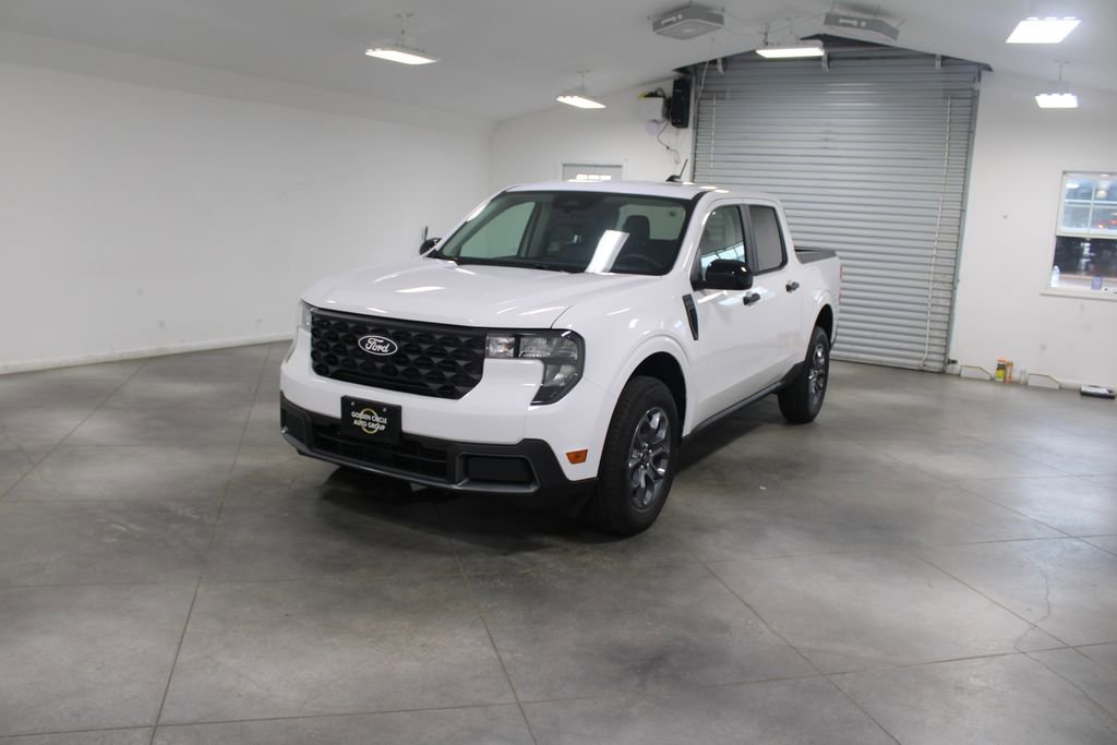 New 2025 Ford Maverick XLT w/ XLT Luxury Package image 3