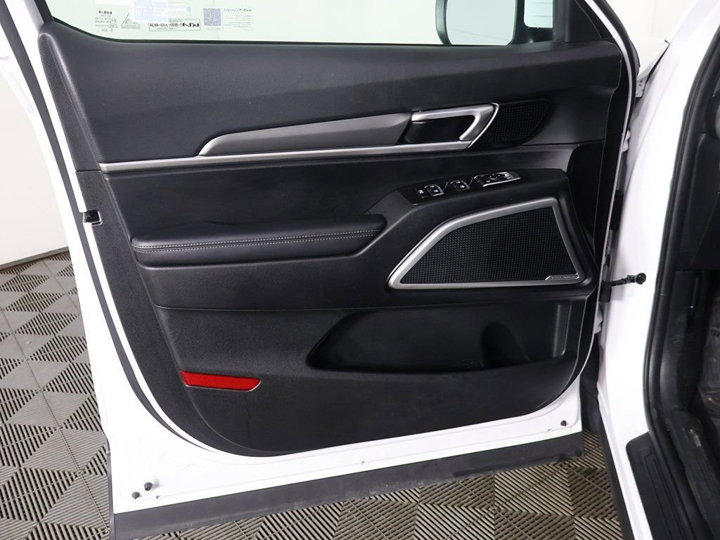 Used 2022 Kia Telluride LX image 21
