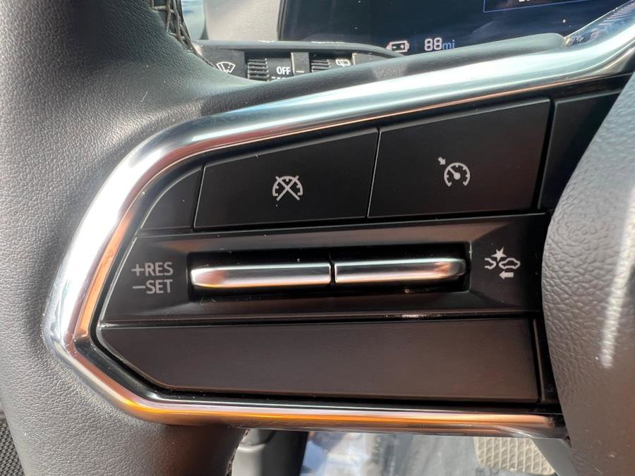 Used 2024 Chevrolet Blazer EV LT image 14