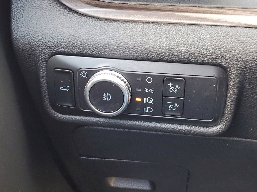 Used 2023 Ford Explorer Limited w/ Equipment Group 301A image 13