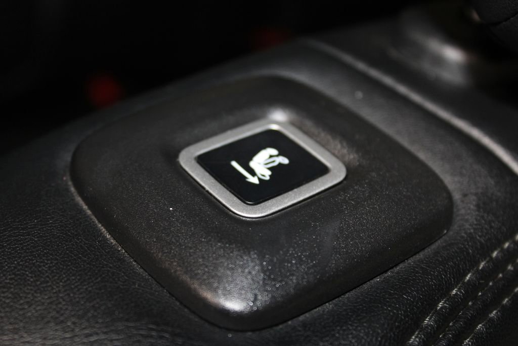 Used 2024 Jeep Wagoneer Series II image 35