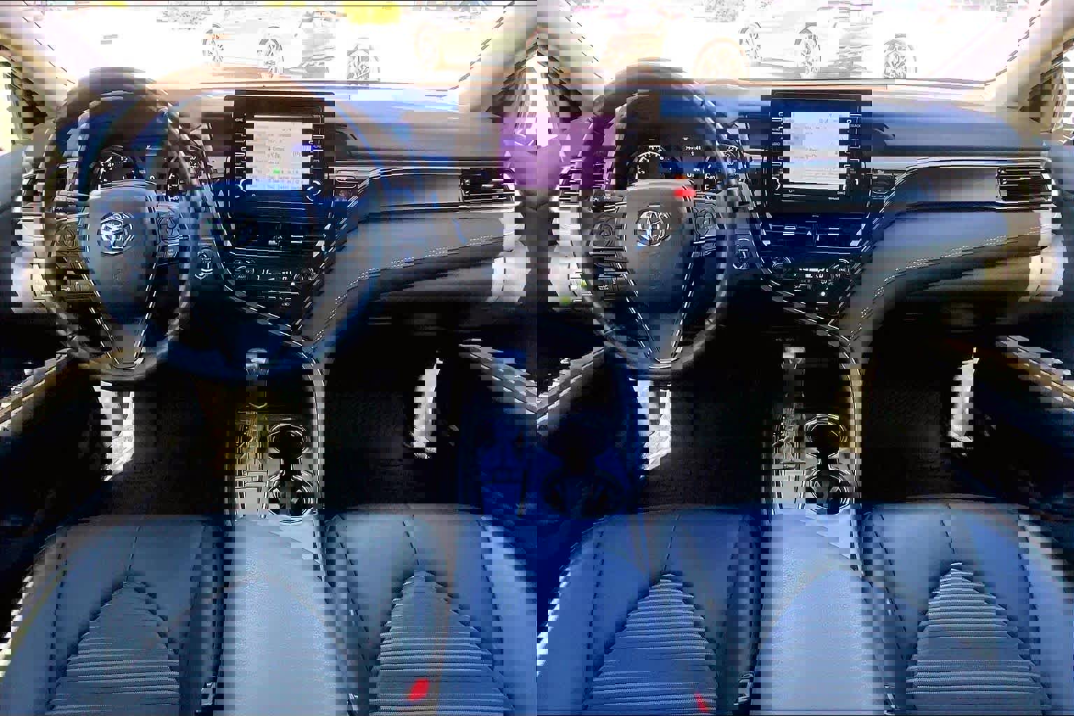 Used 2024 Toyota Camry SE w/ Convenience Package FWD image 15