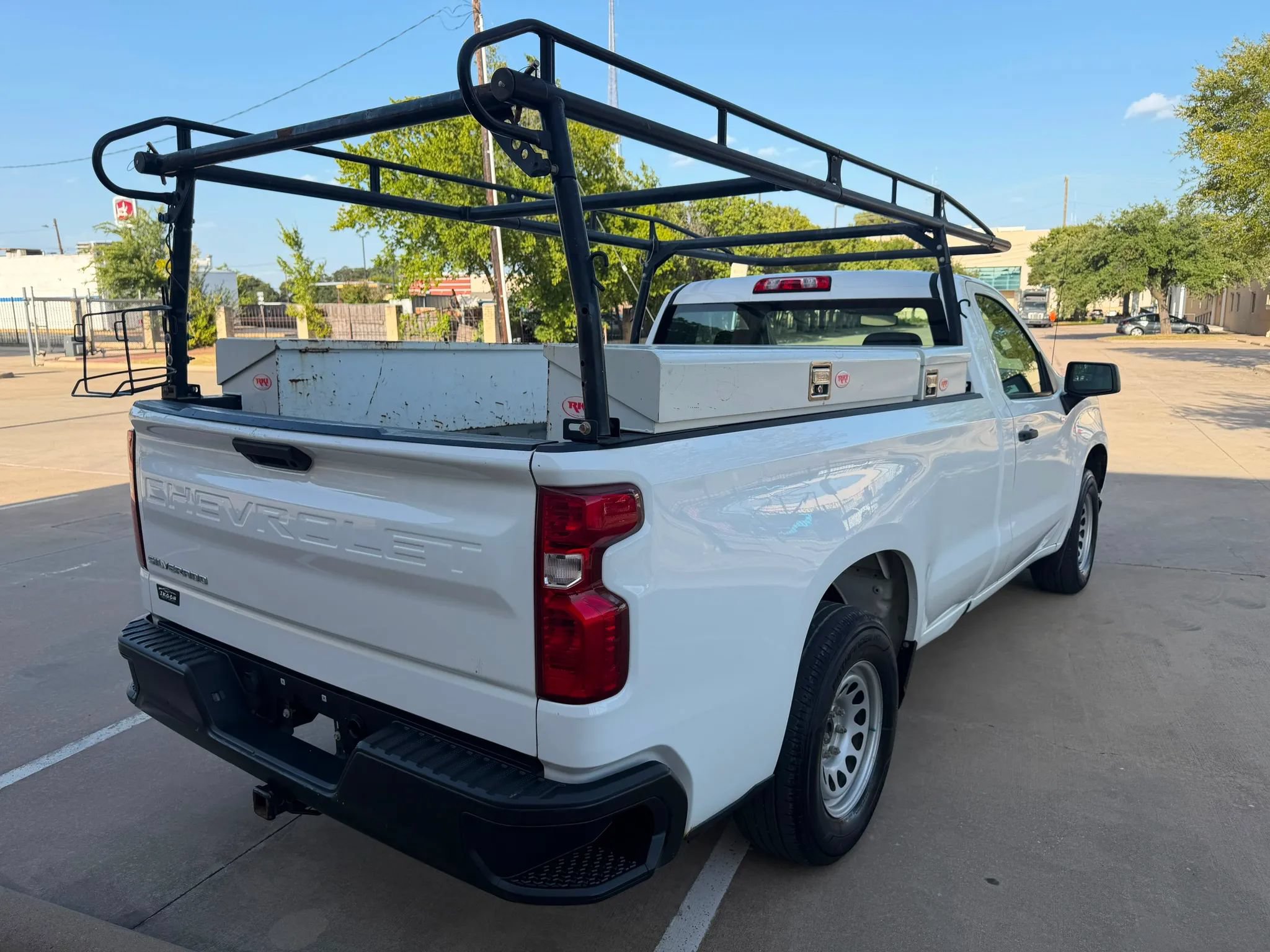 Used 2021 Chevrolet Silverado 1500 W/T RWD image 6