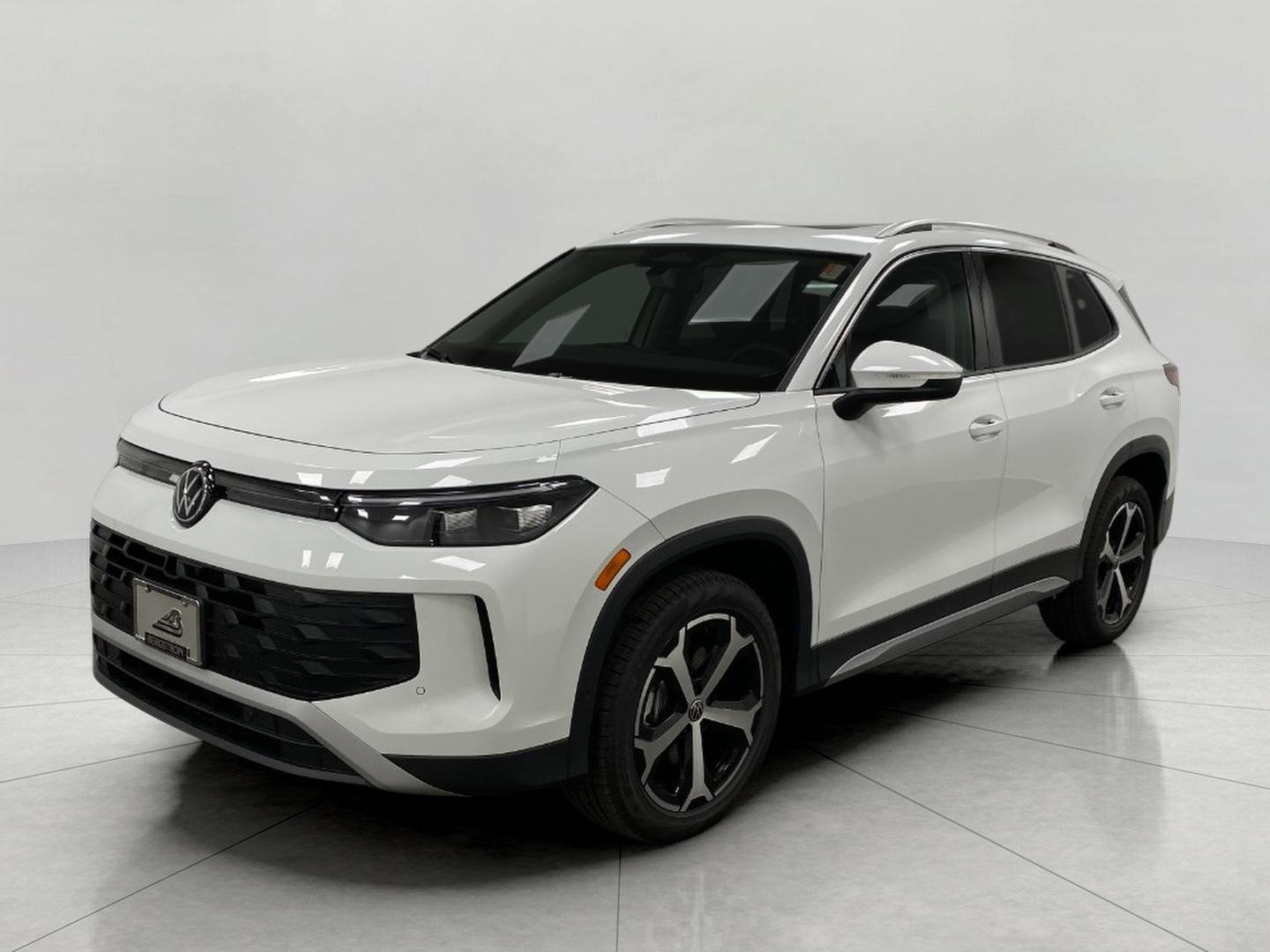 New 2026 Volkswagen Tiguan SE image 9