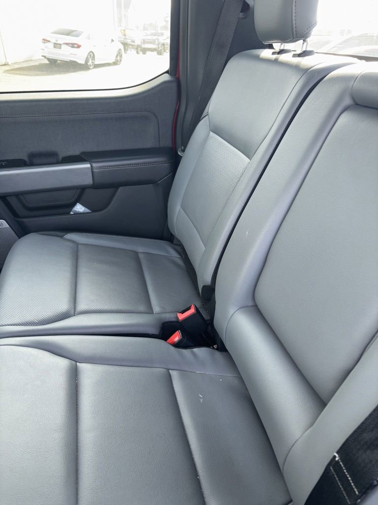 Used 2023 Ford F150 Lightning Lariat image 9