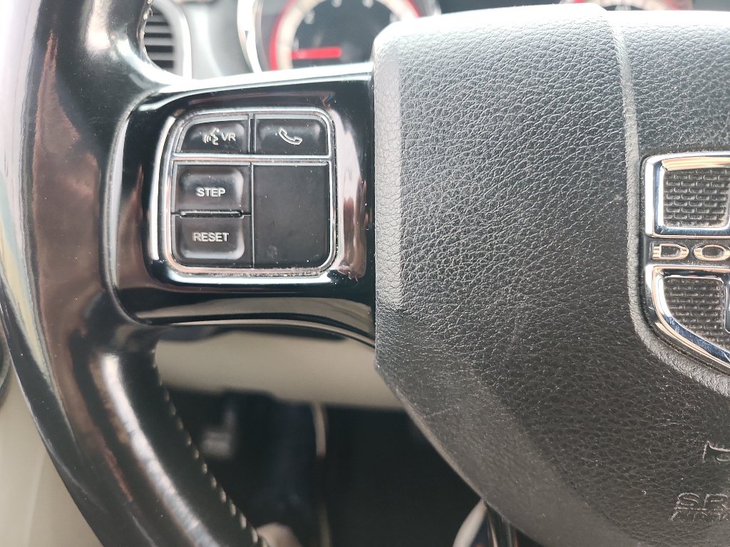 Used 2019 Dodge Grand Caravan SXT FWD image 23