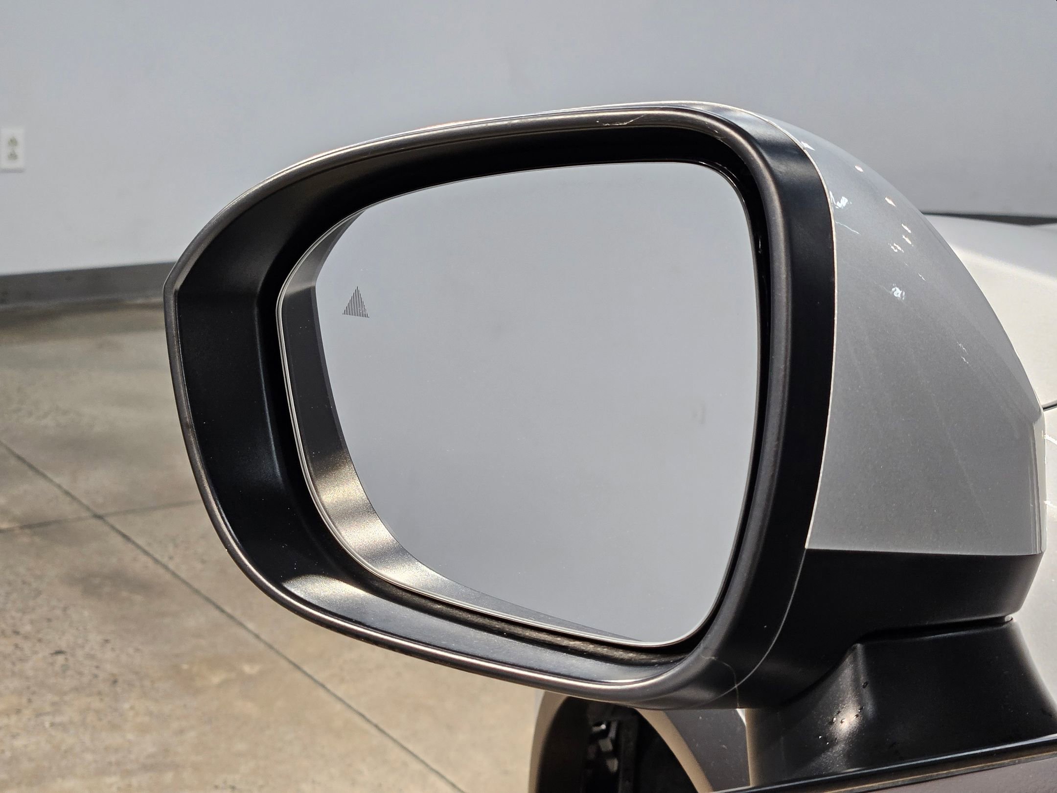 Used 2023 Nissan Rogue SV image 22