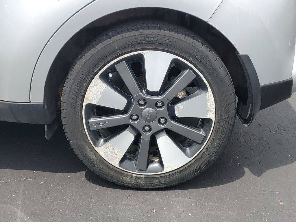Used 2015 Kia Soul ! FWD image 29