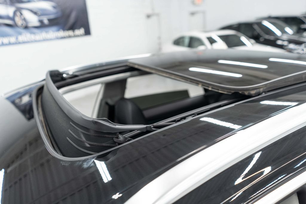 Used 2023 Audi Q8 Premium Plus AWD/4WD image 45