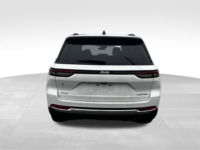 Used 2025 Jeep Grand Cherokee Limited w/ Trailer Tow Package image 6