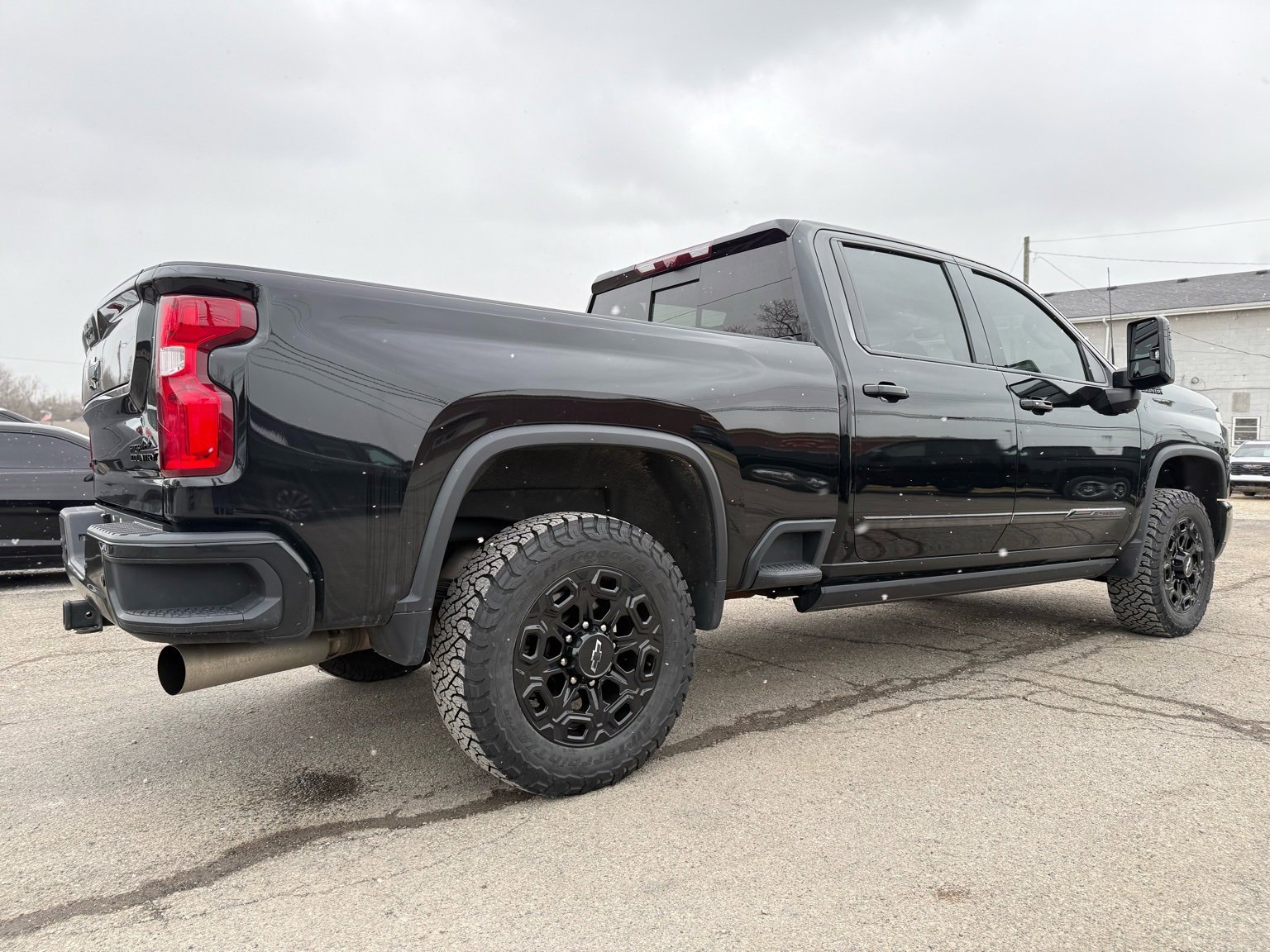 Used 2024 Chevrolet Silverado 2500 High Country w/ Midnight Edition image 11