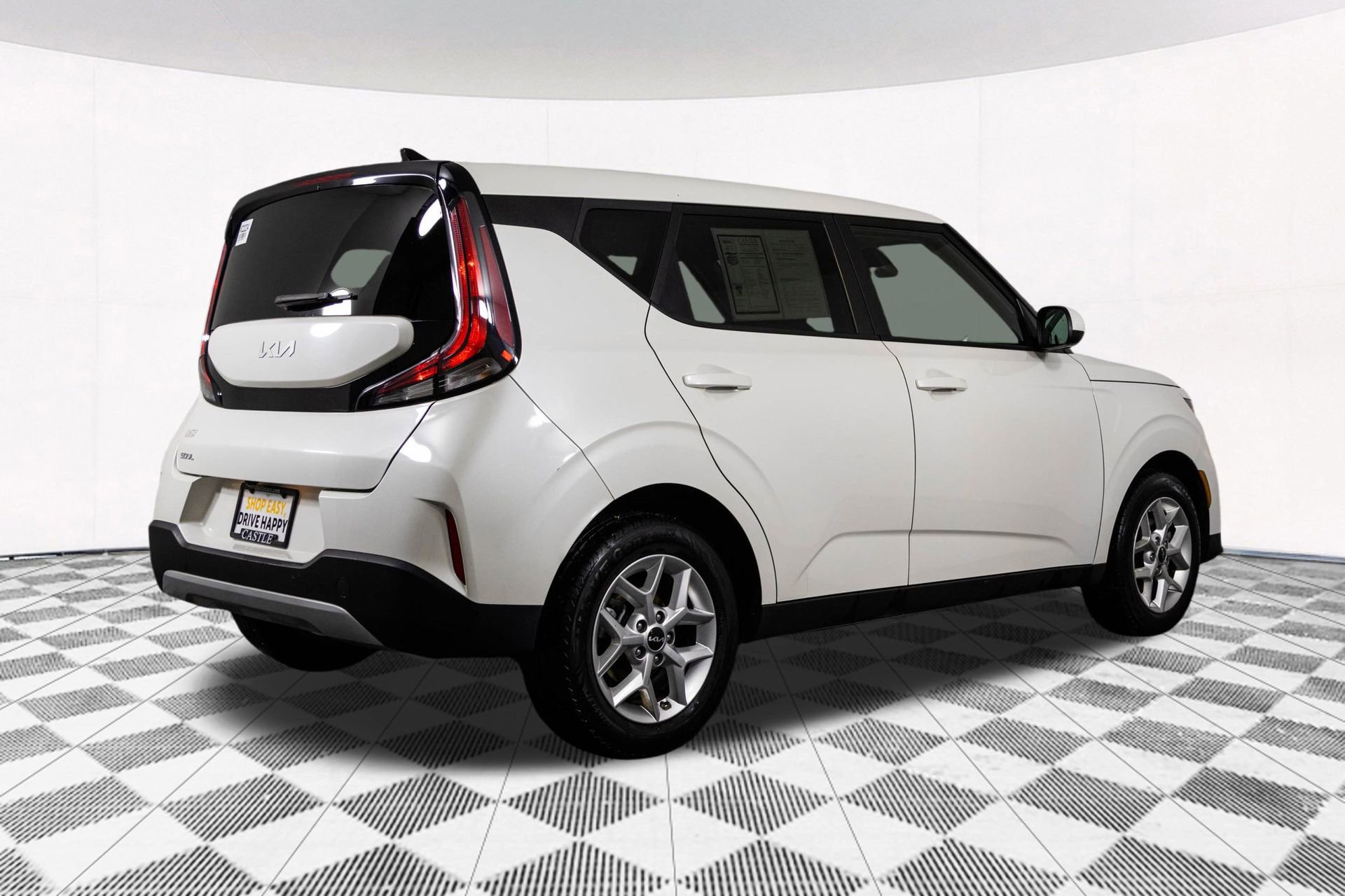 Used 2023 Kia Soul LX w/ Option Group 015 image 16