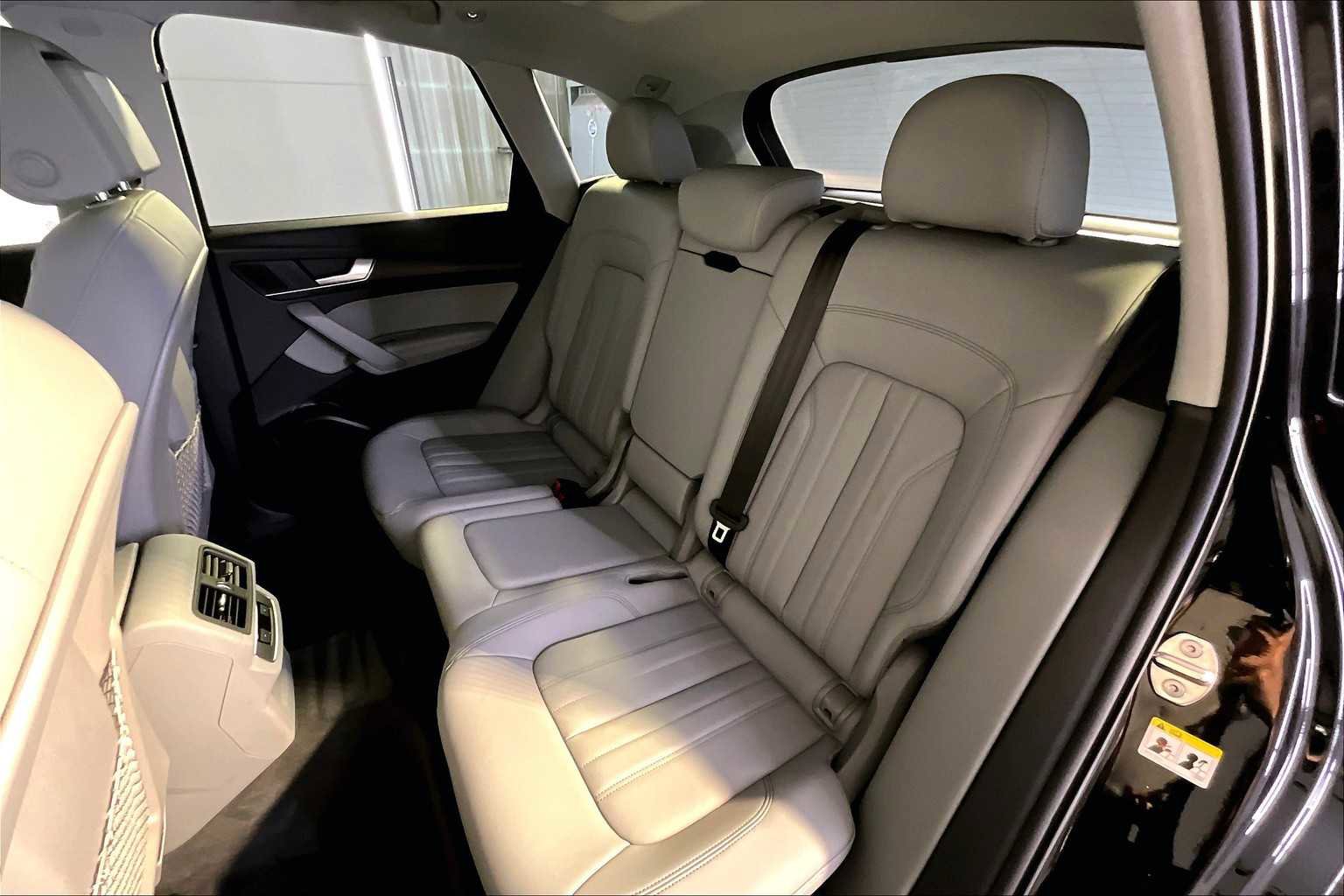Used 2023 Audi Q5 2.0T Premium Plus w/ Premium Plus Package image 20