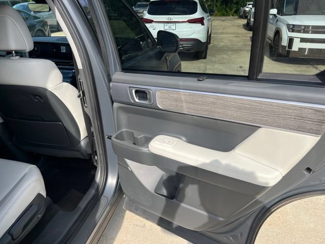 Used 2024 Hyundai Santa Fe Limited FWD image 16