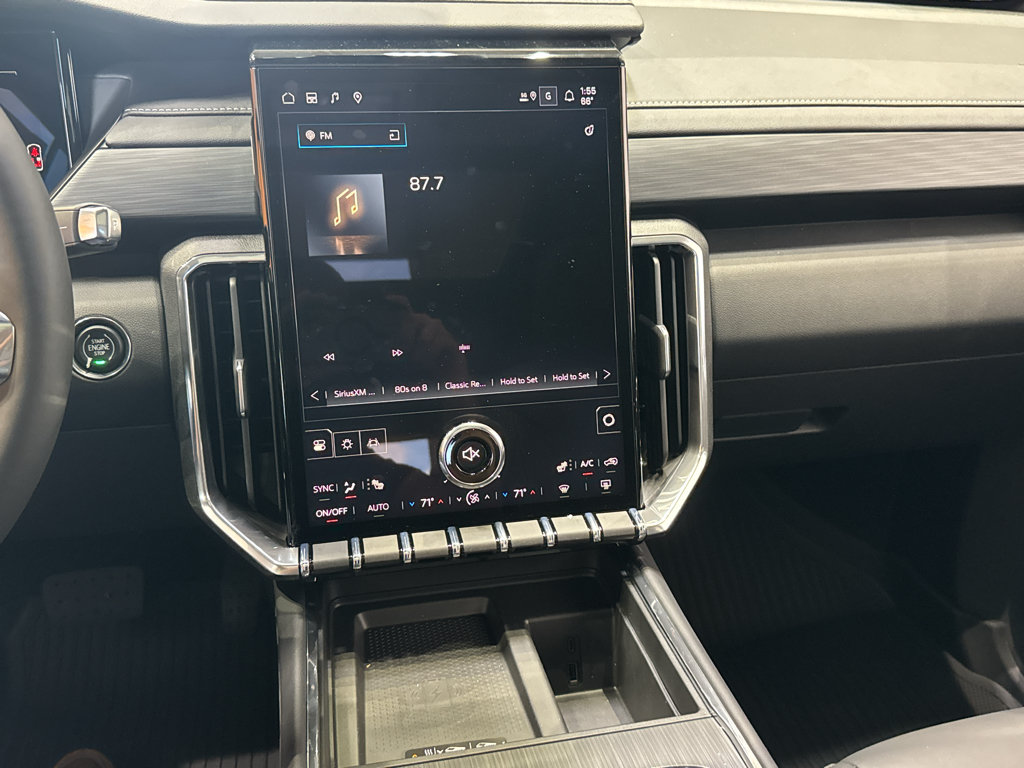 New 2026 GMC Acadia Elevation w/ Elevation Premium Package AWD/4WD image 29