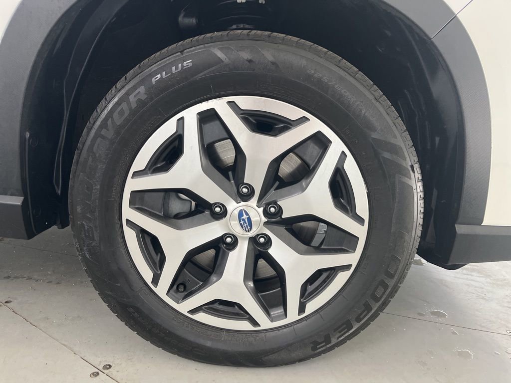 Used 2023 Subaru Forester Premium image 18