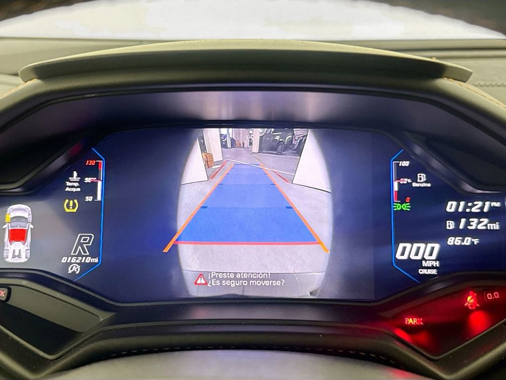 Used 2020 Lamborghini Huracan EVO image 14