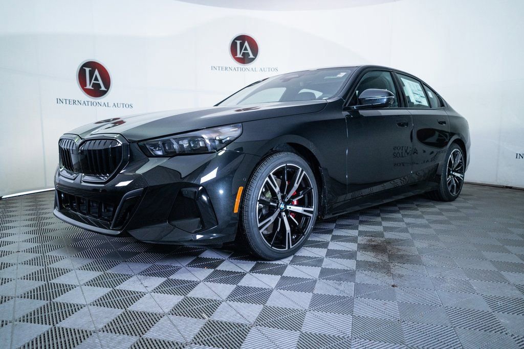 New 2026 BMW 530i xDrive w/ M Sport Package image 3