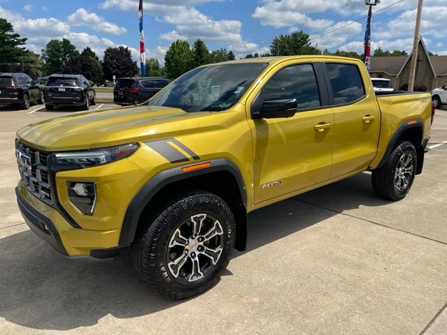 Used 2023 GMC Canyon AT4 w/ Technology Package AWD/4WD image 2
