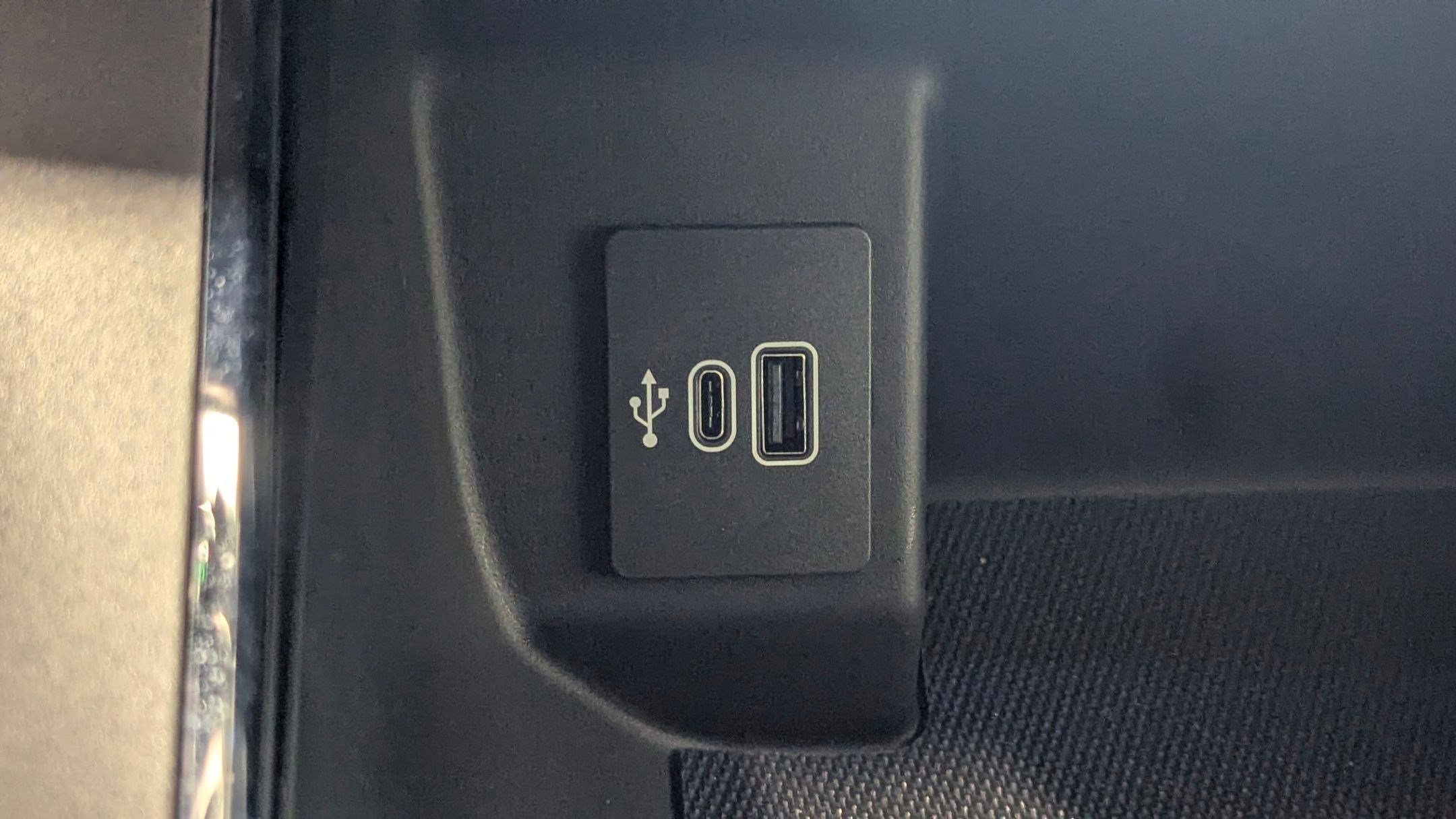 New 2025 Ford F150 Lightning Flash image 26