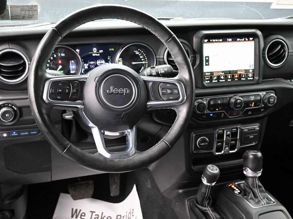 Used 2023 Jeep Wrangler Unlimited Sahara w/ Cold Weather Group image 33