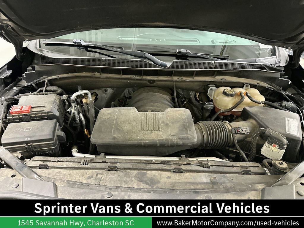 Used 2021 Chevrolet Suburban LT w/ Luxury Package RWD image 32