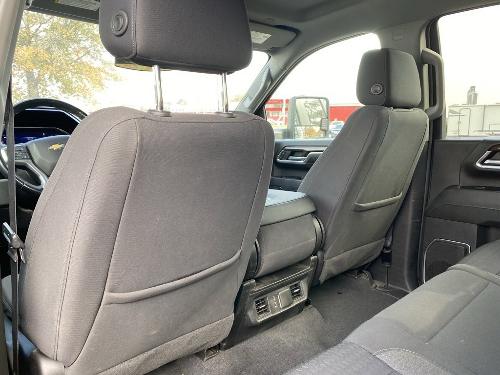 Used 2024 Chevrolet Silverado 2500 LT w/ Convenience Package image 28