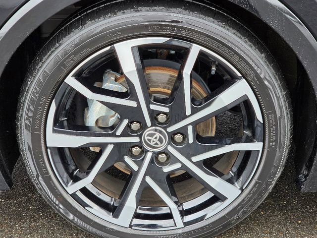 Used 2024 Toyota Prius Prime Premium FWD image 18
