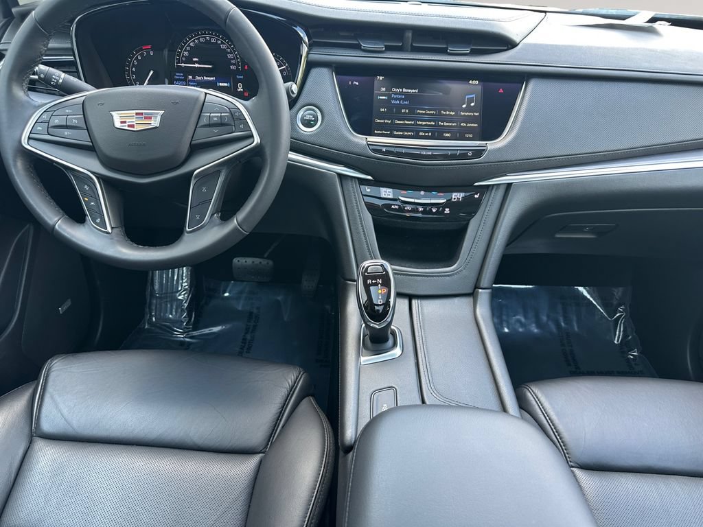 Used 2018 Cadillac XT5 Luxury w/ Driver Awareness Package FWD image 10