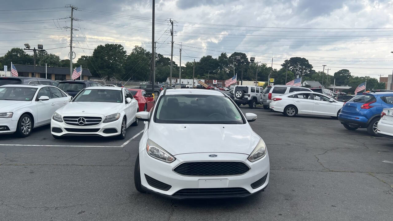 Used 2017 Ford Focus SE image 7