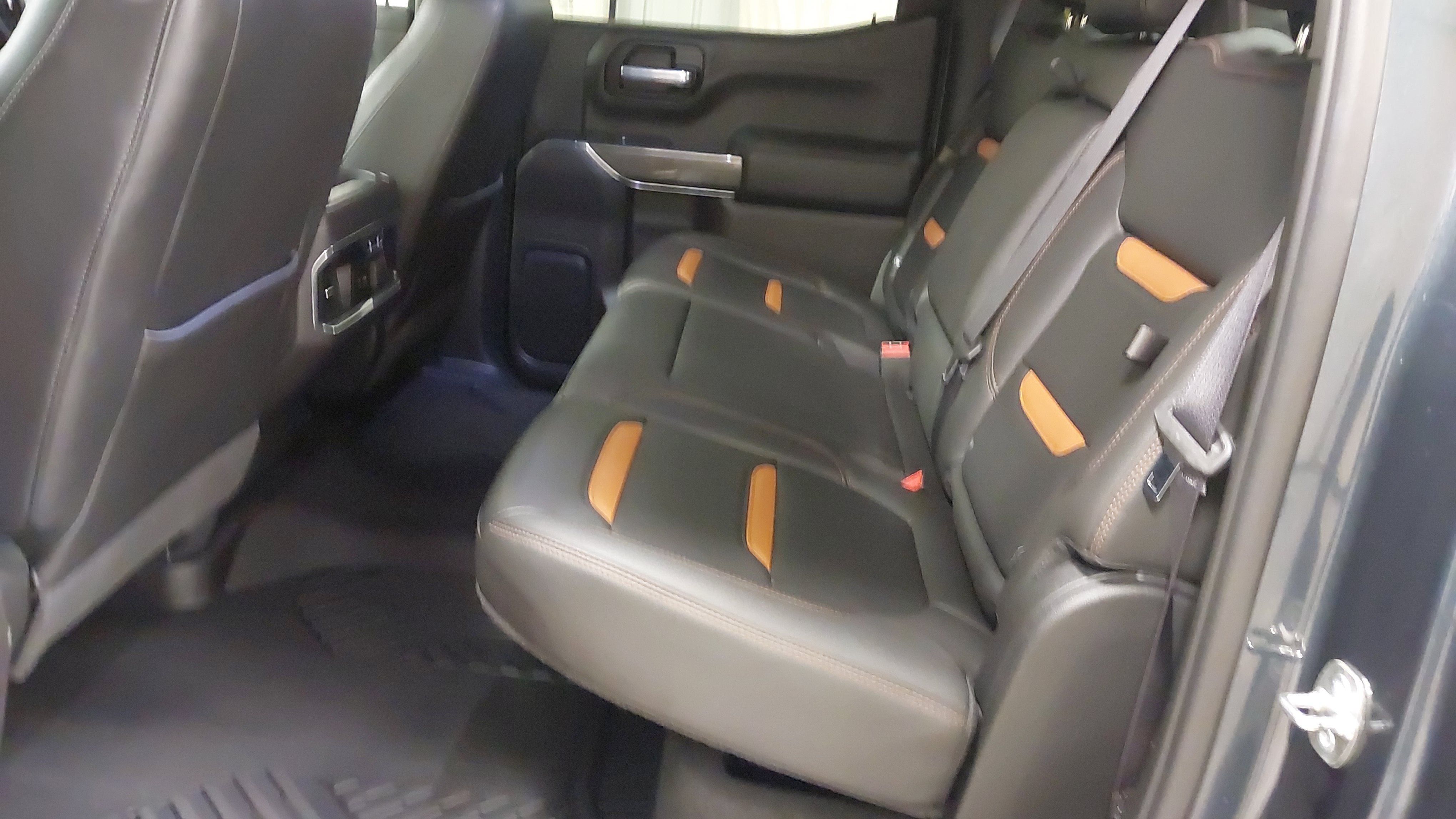 Used 2020 GMC Sierra 1500 AT4 w/ AT4 Premium Package AWD/4WD image 38