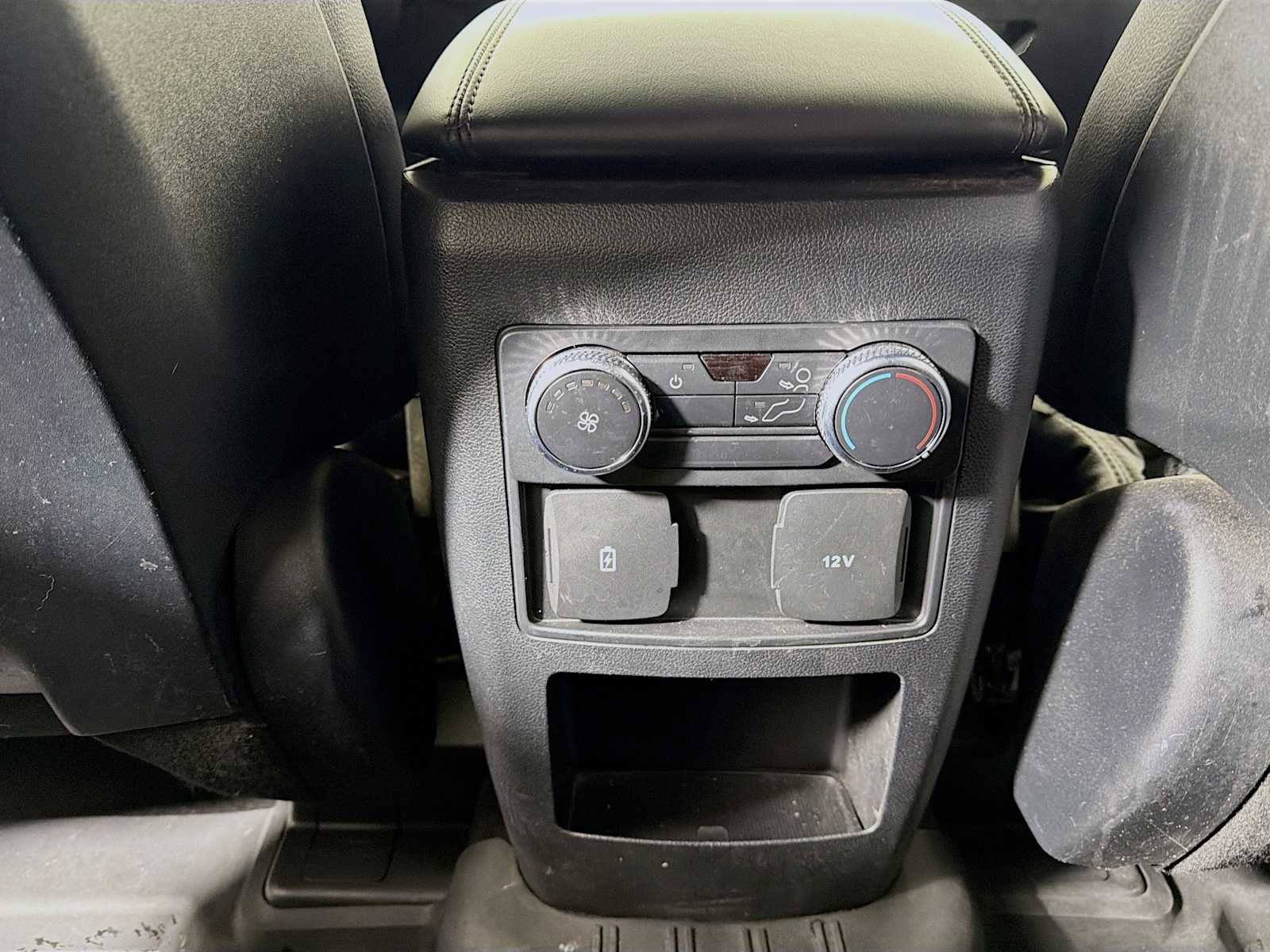 Used 2020 Ford Explorer XLT image 21