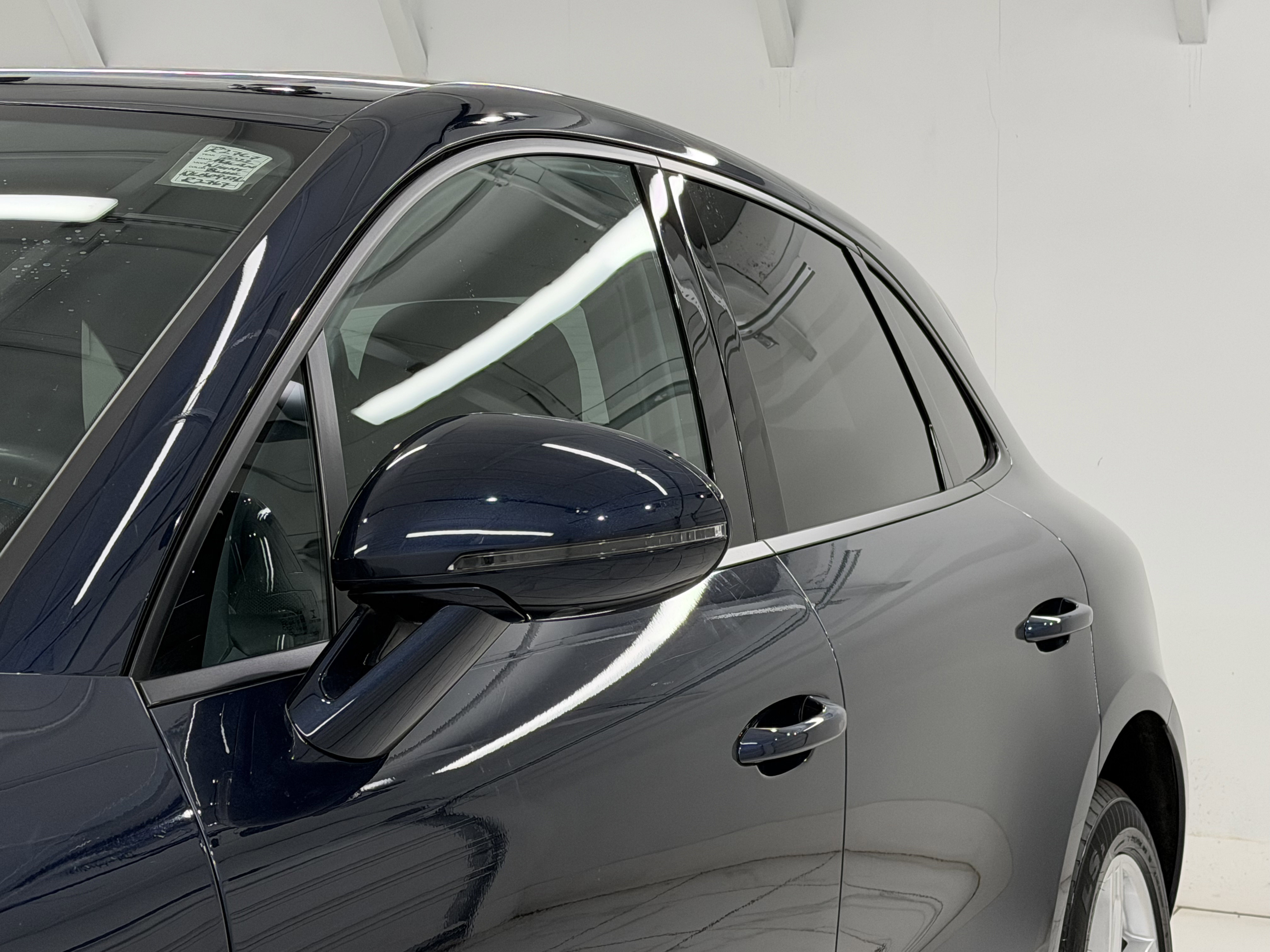 Certified 2022 Porsche Macan image 19