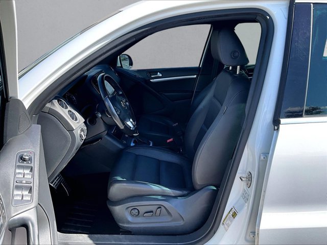 Used 2016 Volkswagen Tiguan R-Line FWD image 24