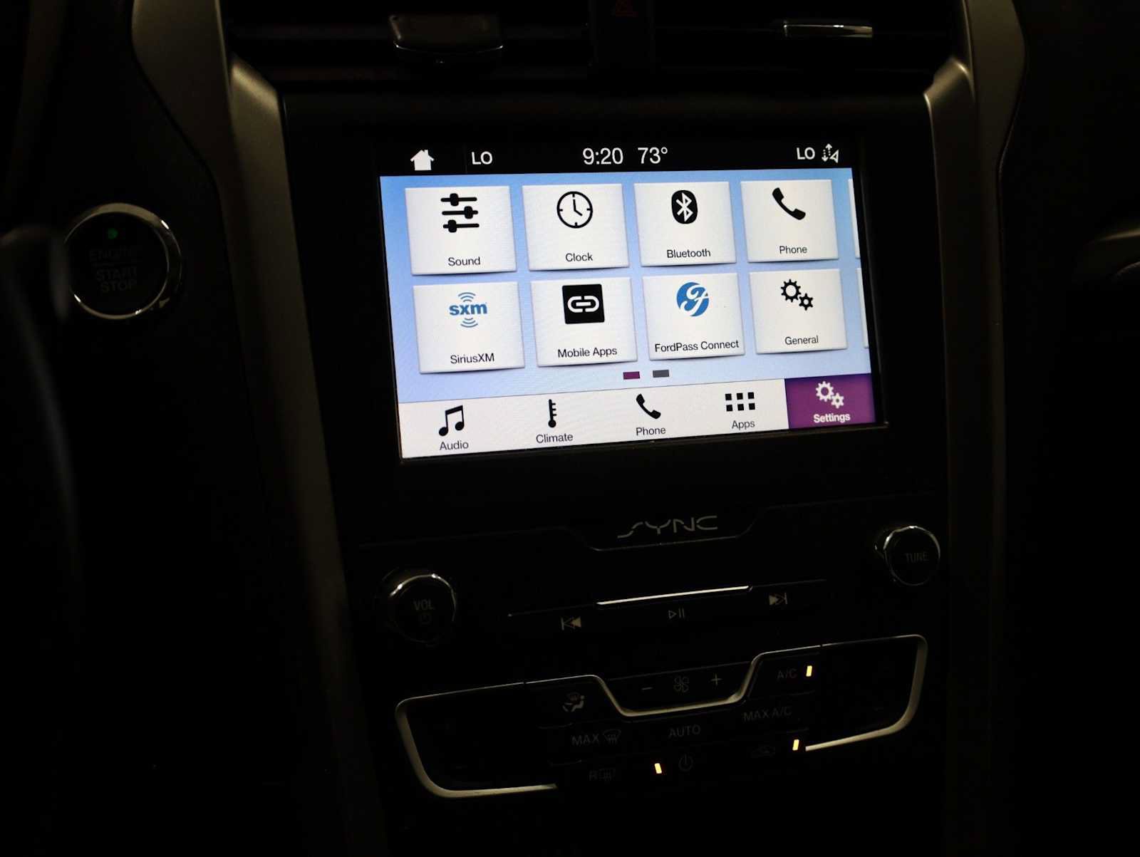 Used 2019 Ford Fusion SE FWD image 30