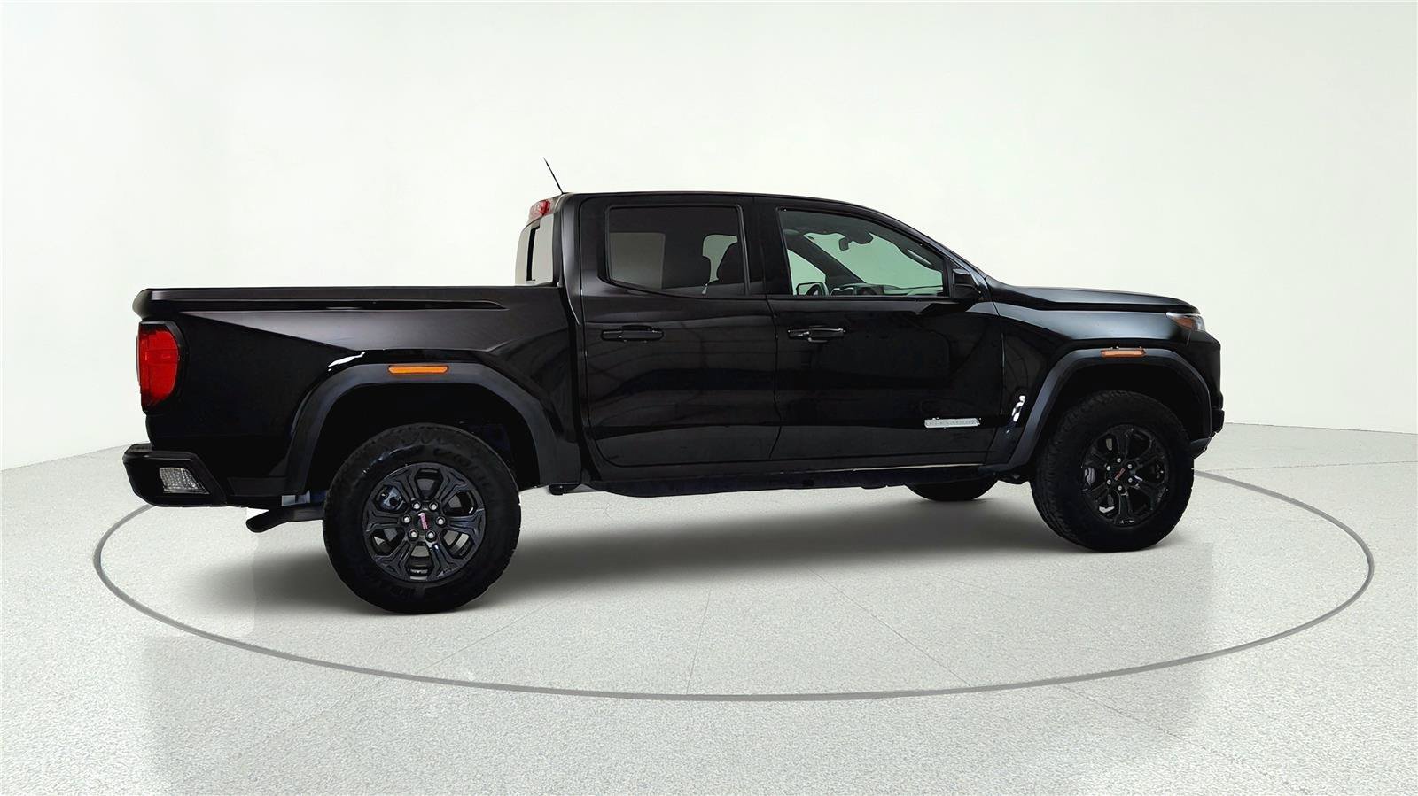 Used 2025 GMC Canyon Elevation RWD image 7
