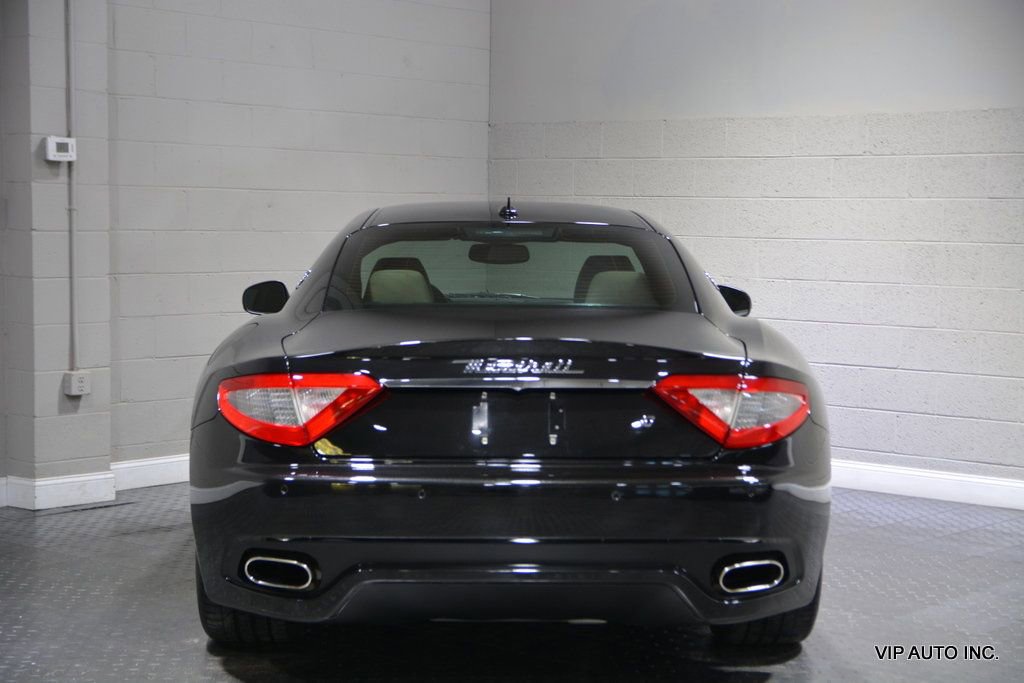 Used 2011 Maserati GranTurismo S image 9