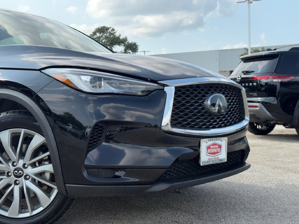 Used 2023 INFINITI QX50 Luxe FWD image 3