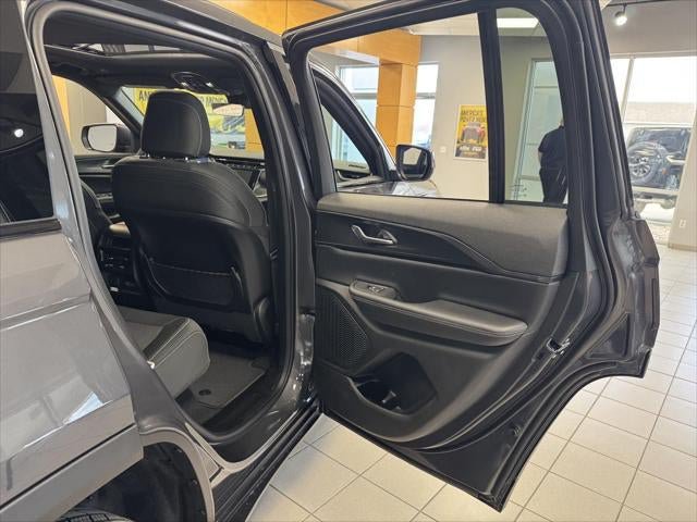 New 2026 Jeep Grand Cherokee Laredo X AWD/4WD image 62