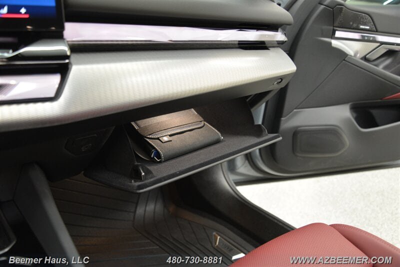 Used 2026 BMW i5 eDrive40 RWD image 32